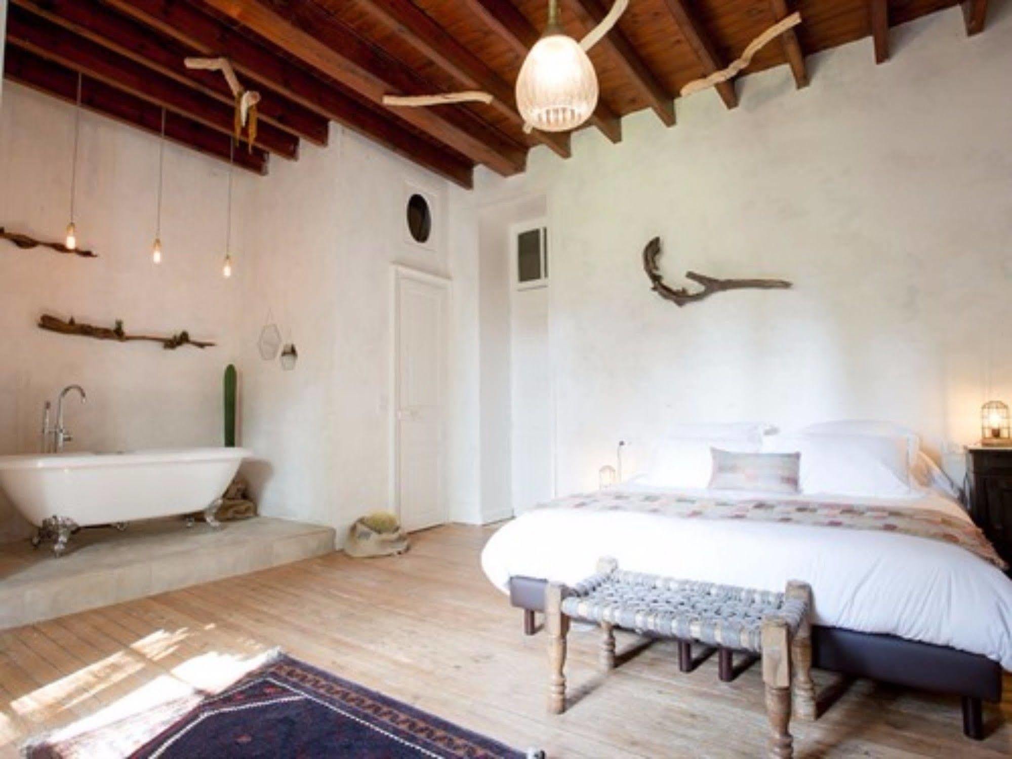 Bed and Breakfast La Guilbaudiere à Saint-Herblain Extérieur photo